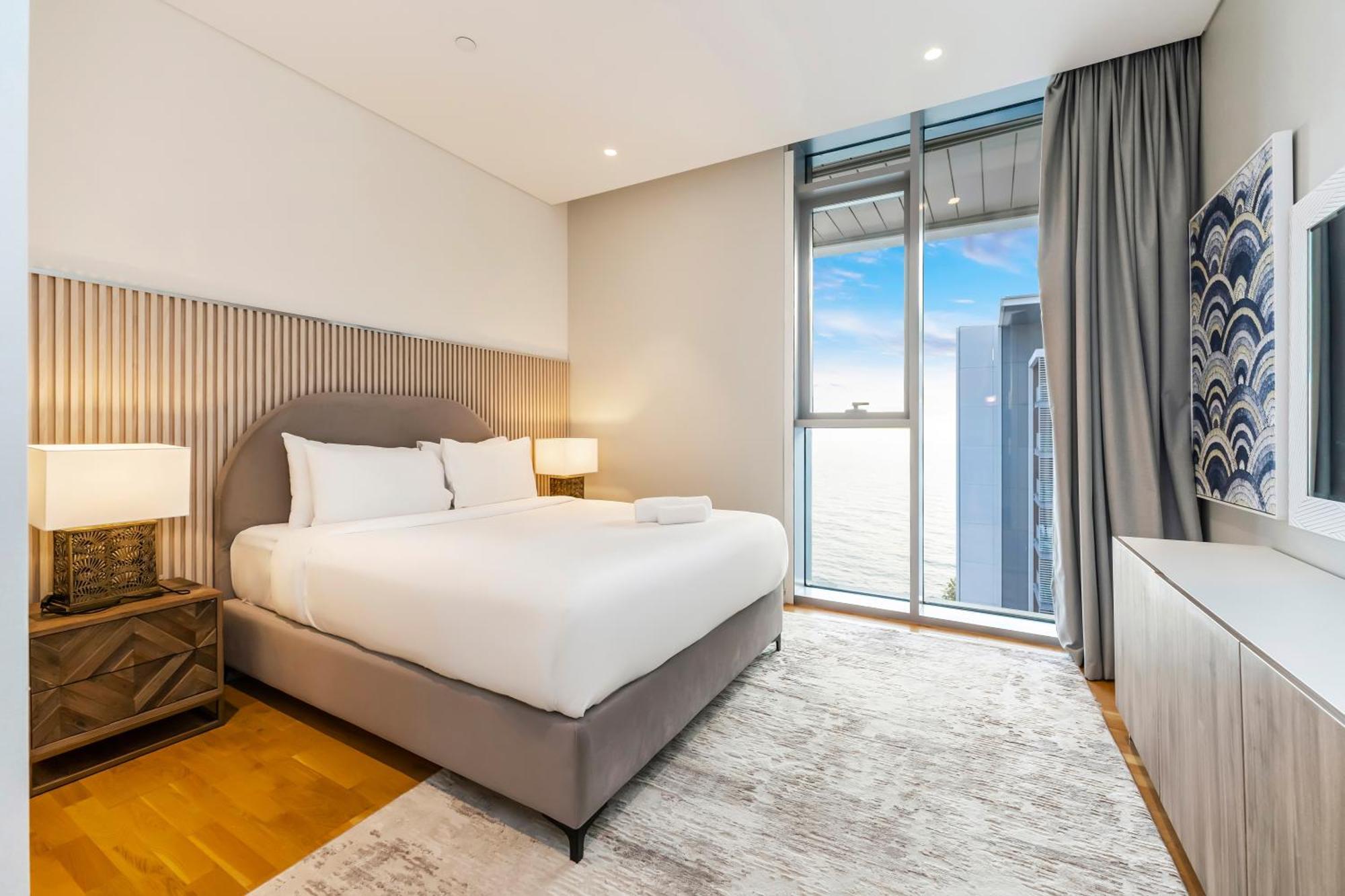 Fam Living Bluewaters - Island Living - Ain & Sea View Apartment Dubai
